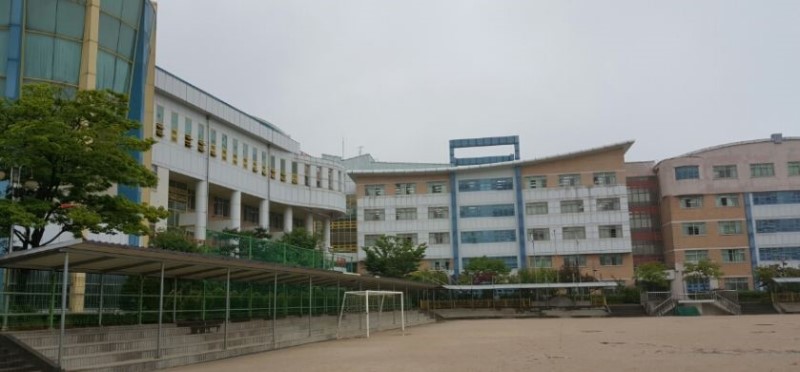 홍천중학교
