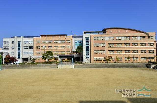 솔올중학교